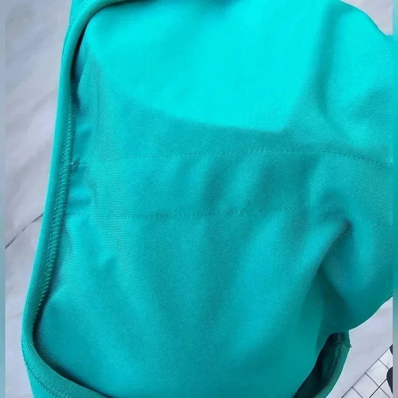 Nike Athletic Sports Bra Bright Green Activewear Chest Logo Women's L - Picture 3 of 4